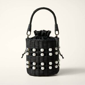 ♠️🤍Kate Spade New York x Target Pearl Black Woven Wicker Basket Bucket Bag